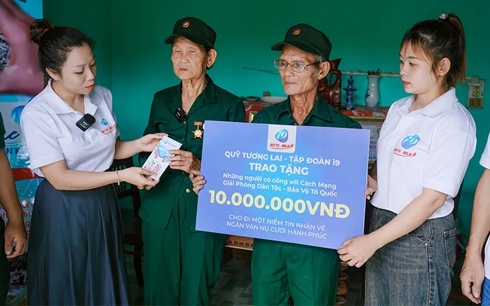 Hình ảnh trung tâm hỗ trợ khách hàng 24/7